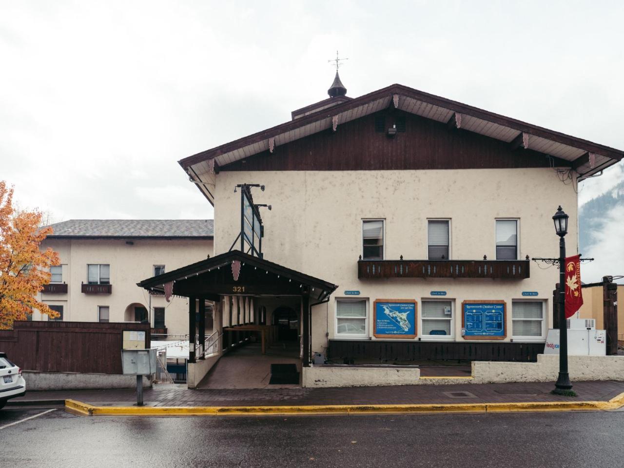 Adventure Inn Leavenworth Exterior photo